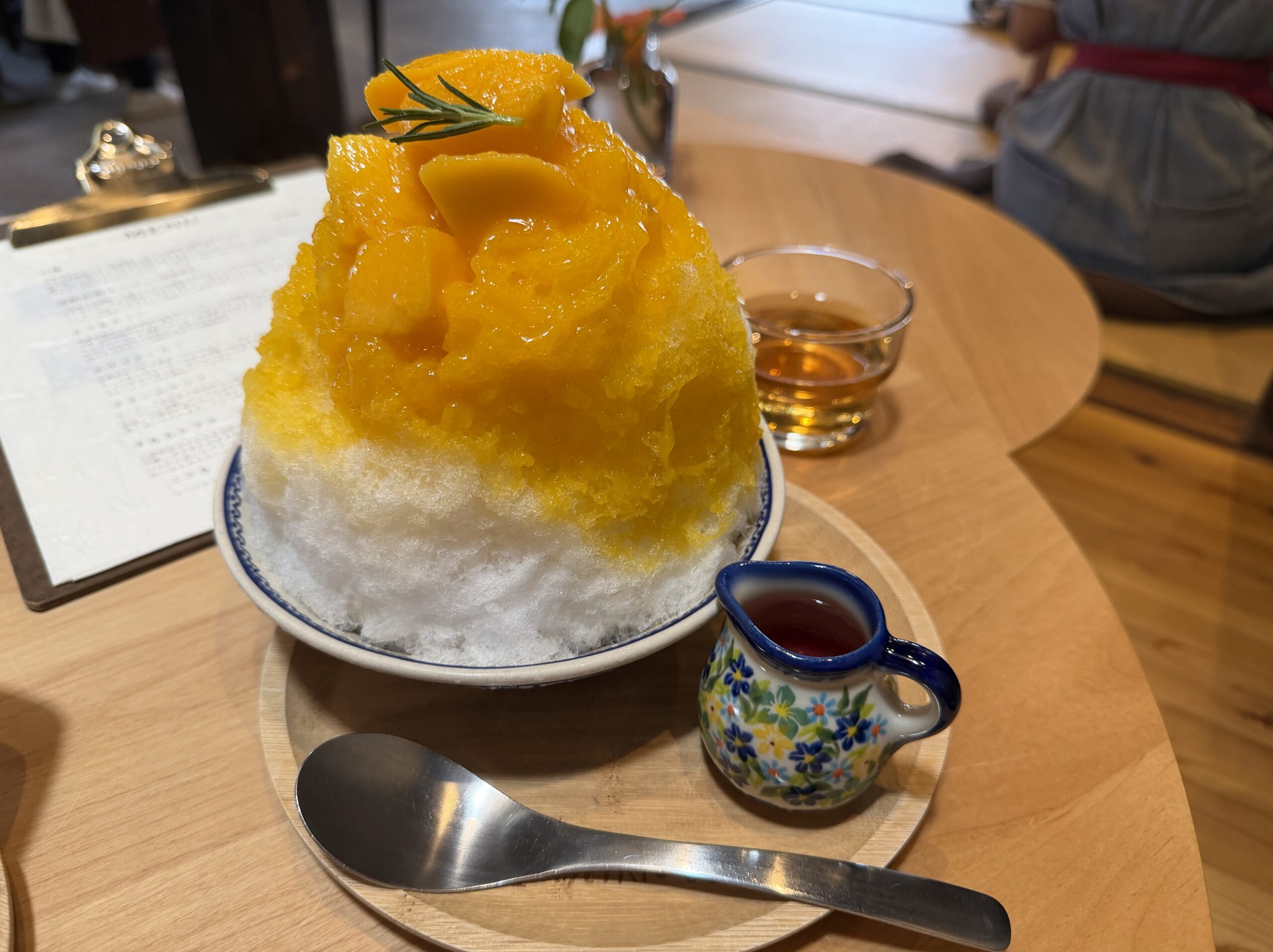 SEIRYU GORIの白桃かき氷